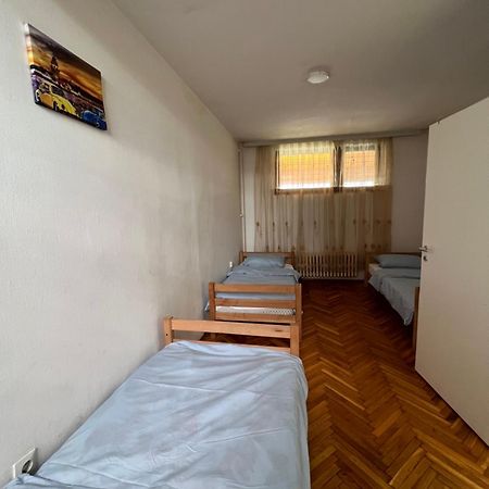 פרישטינה Prishtina Dardania Apartment מראה חיצוני תמונה