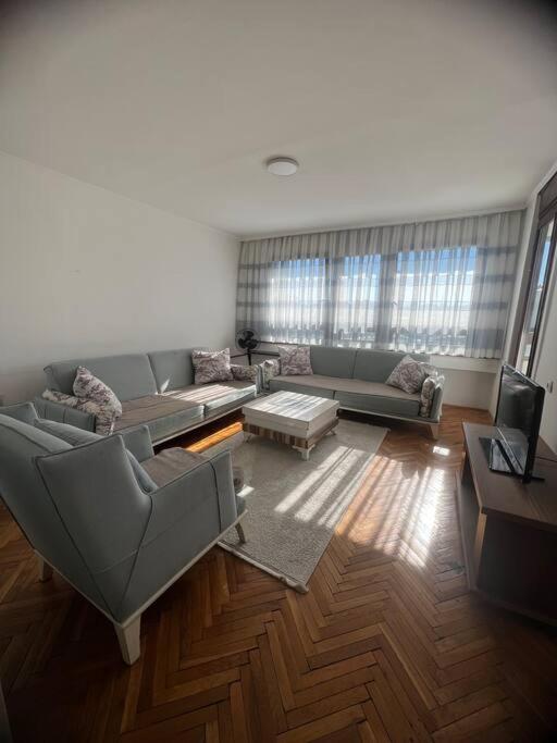 פרישטינה Prishtina Dardania Apartment מראה חיצוני תמונה